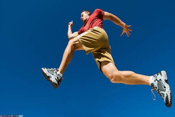 重量体育项目的基本规则与训练要点(图1)